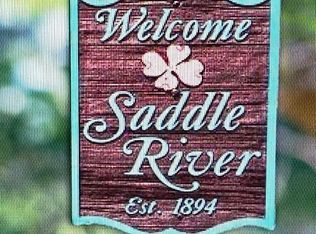 29 Wildwood Rd, Saddle River, NJ 07458