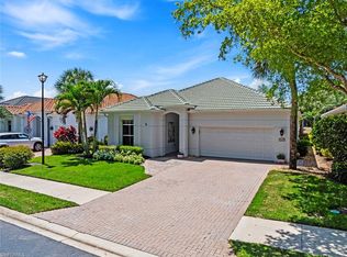 3599 Grand Cypress DR, NAPLES, FL 34119