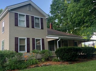 11101 N Territorial Rd, Dexter, MI 48130