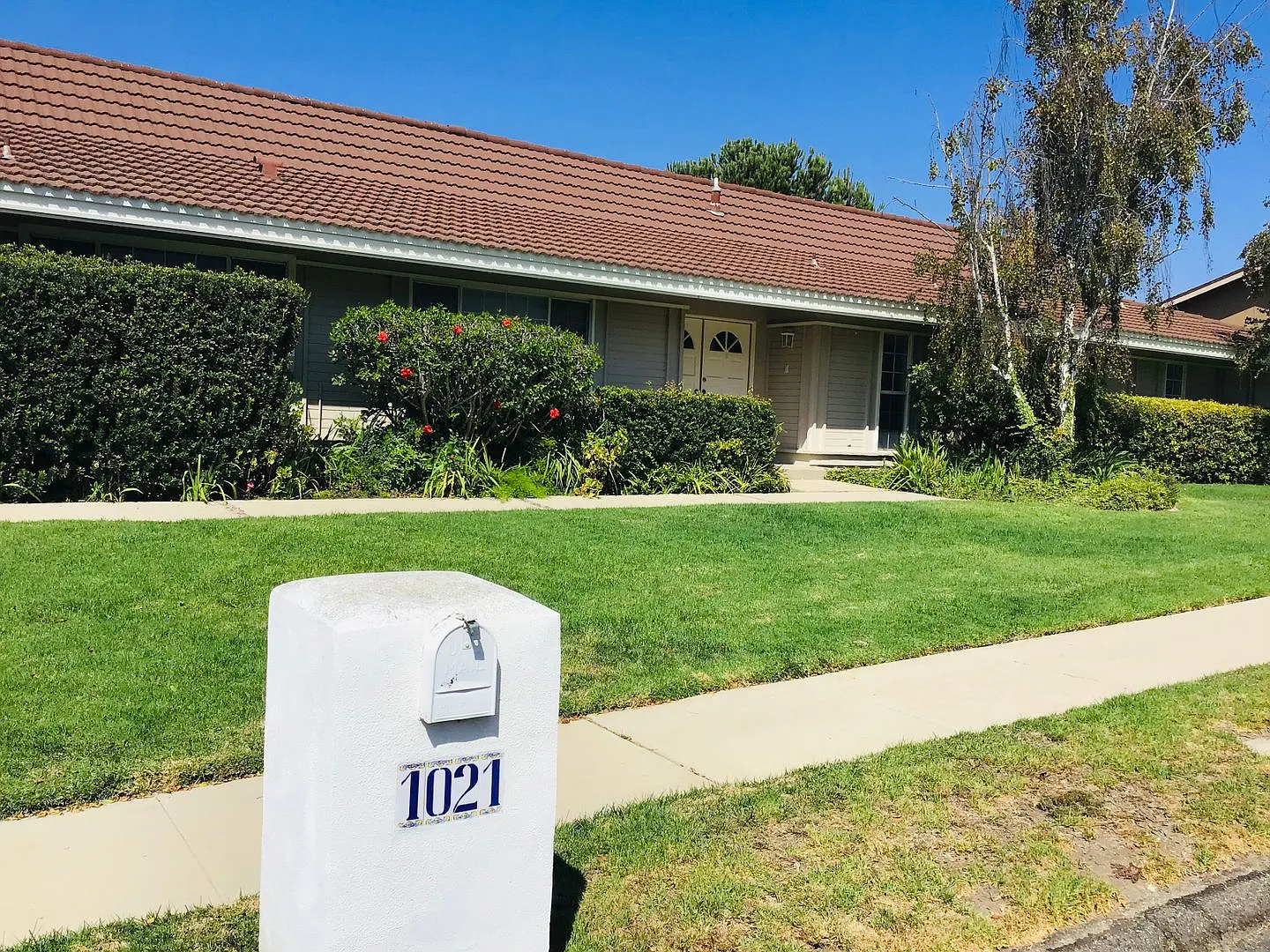 Panoramic views from 4 bedroom in Camarillo! — Photo 2