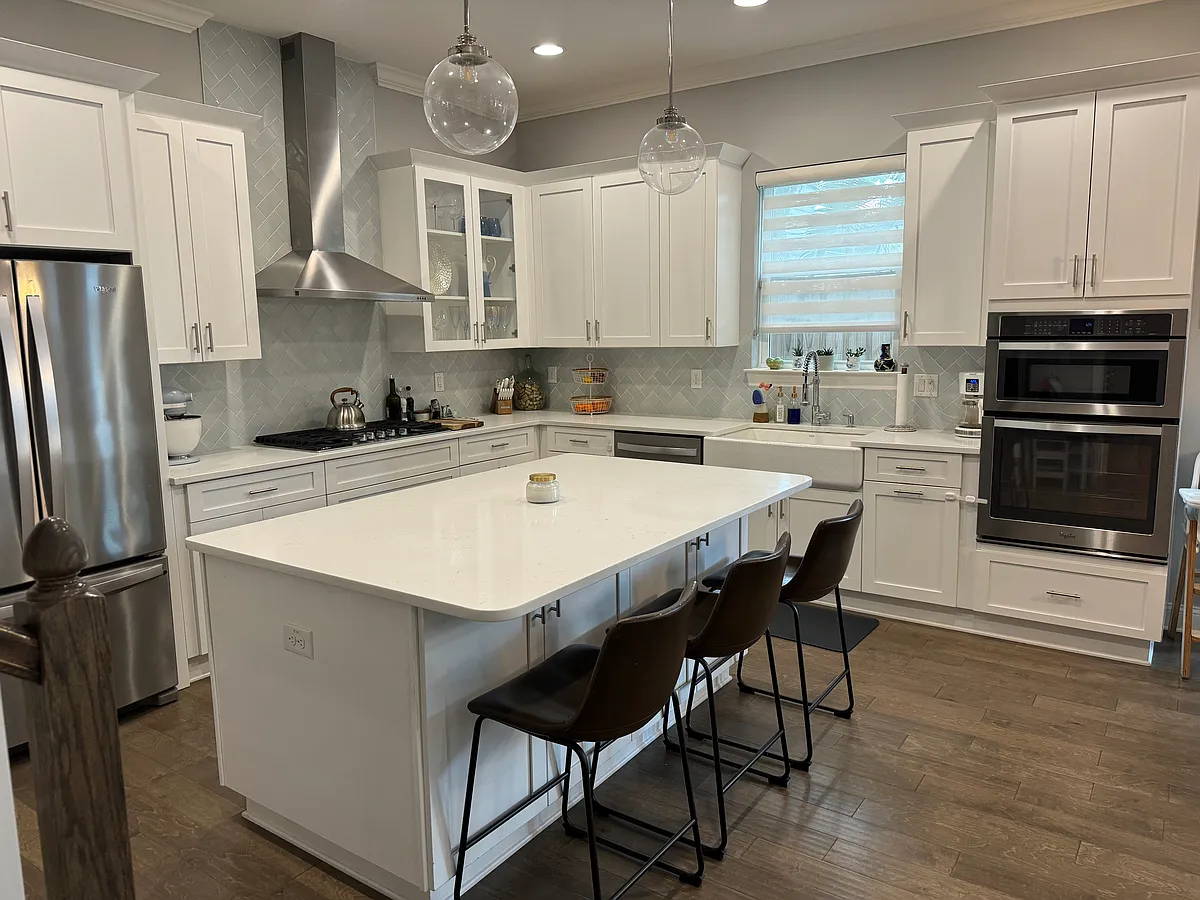 Building Photo - 503 S Melville Ave #3