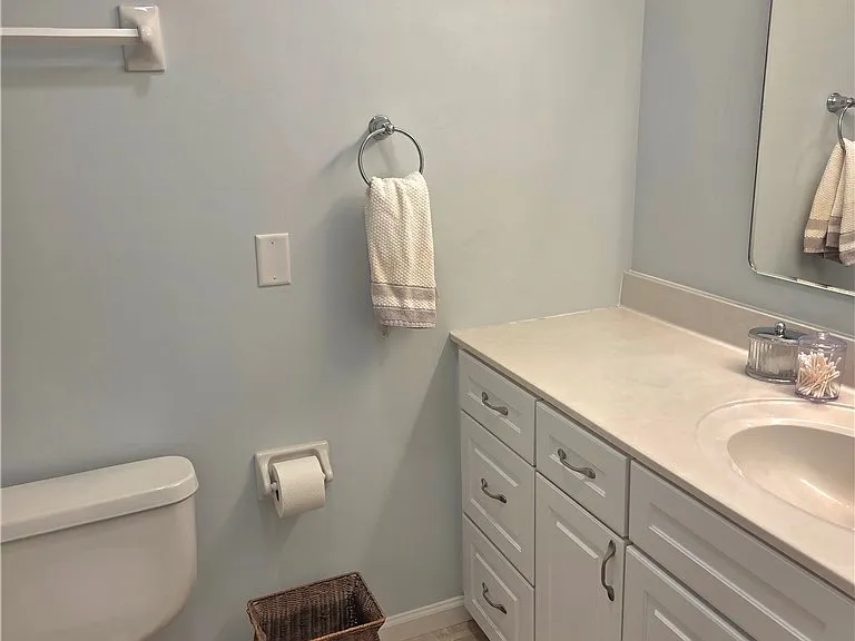 1105 Greymoor Way — Photo 7