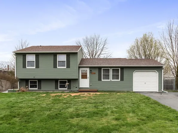 7788 Patchmark Ln, Cicero, NY 13039