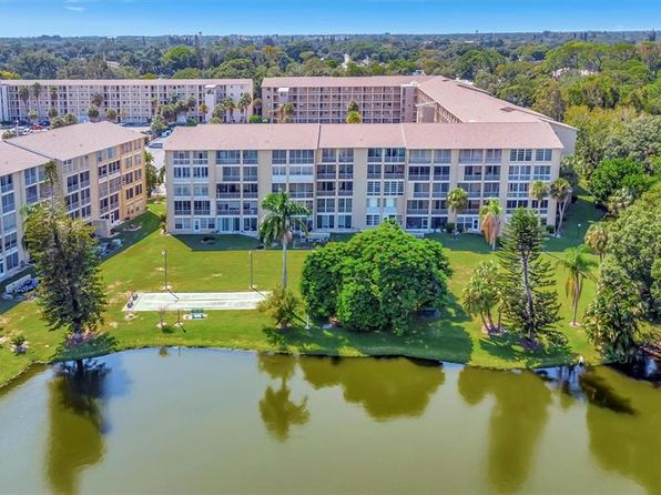 3672 Lake Bayshore #K327, Bradenton, FL 34205