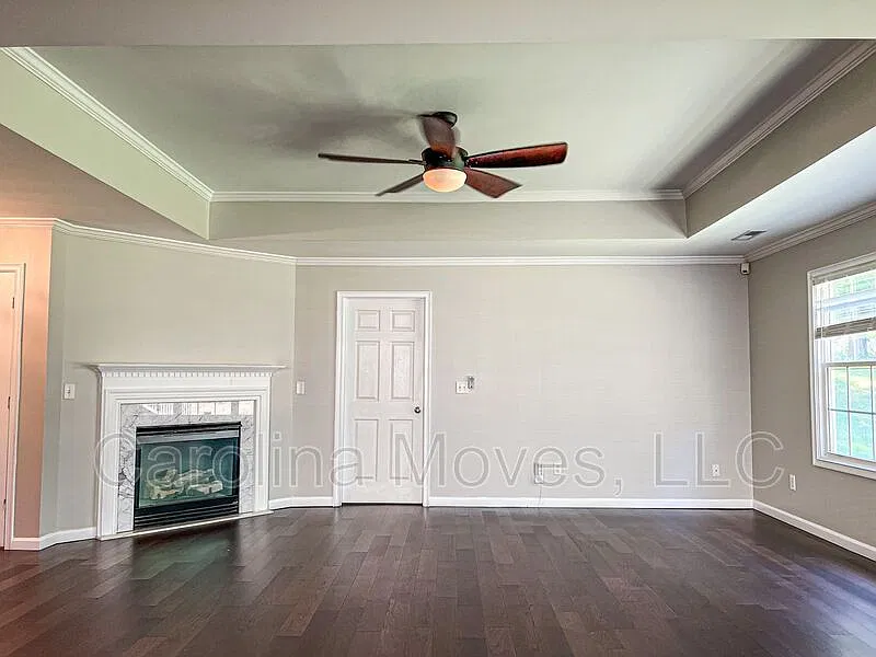 4 bed, 2.0 bath, 1852 sqft, $1,895 — Photo 4