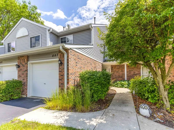 447 Canterbury Dr #12E, Carol Stream, IL 60188