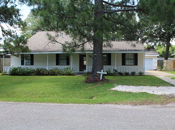 4th image of 3015 Central Blvd