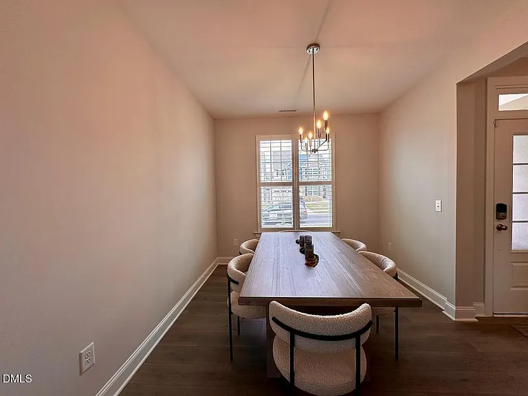 111 Cressida Woods Dr — Photo 10
