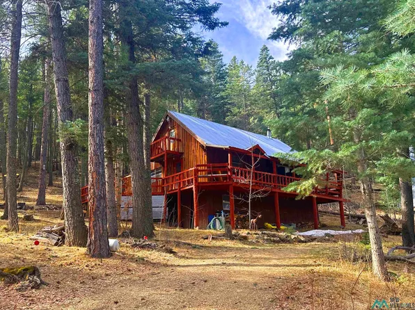 11 E Meadow Ln, Sapello, NM 87745