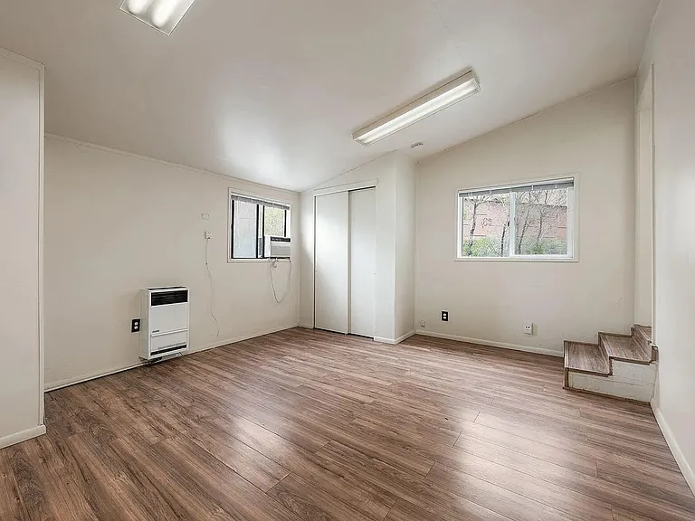 415 Field St #B — Photo 4