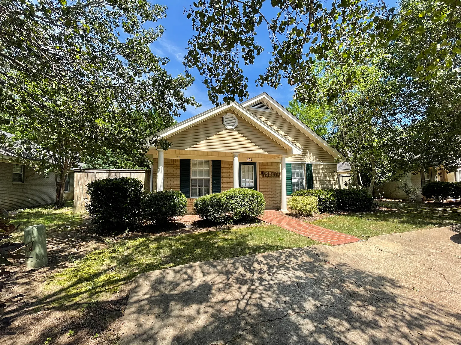 3 bed, 1218 sqft, $1,800 — Photo 3
