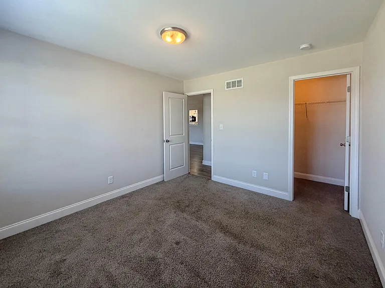 1140 Orchard Dr — Photo 11