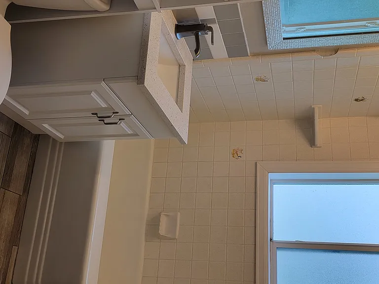 North Salt Lake Upstairs Duplex — Photo 9