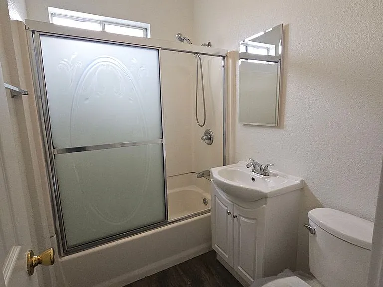 828 S Glendale Ave #11 — Photo 6