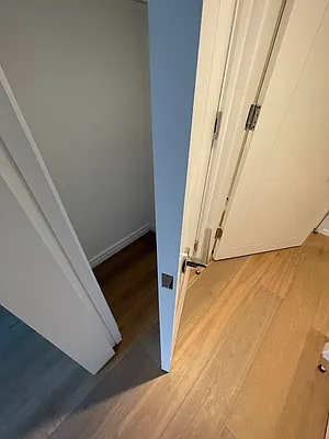 Rented by E Realty International Corp | media 70