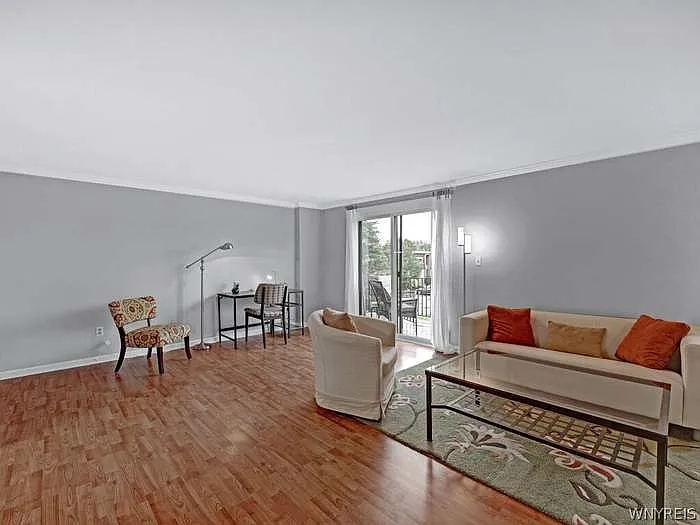 Building Photo - 205 Charter Oaks Dr