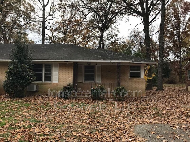1st image of 3842 S Pine St