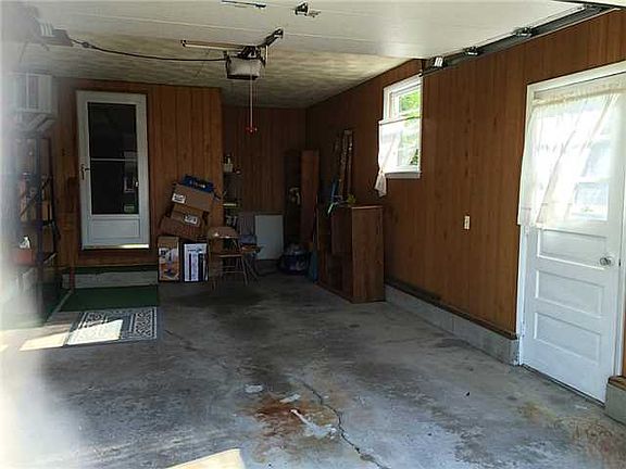 4th image of 526 Plainfield Dr