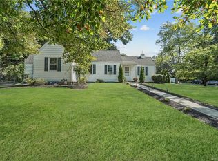 246 N Main St, Pearl River, NY 10965