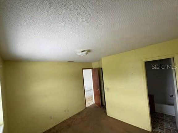 5th image of 904 SE HALL STREET