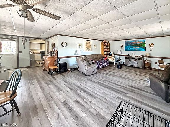 3rd image of 34 Benson Ln