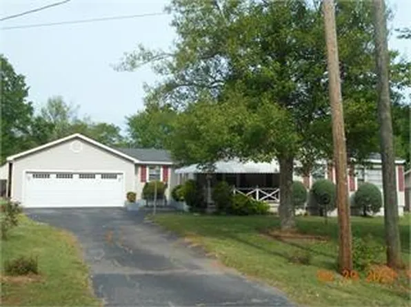 416 Cooley Rd, Lagrange, GA 30241