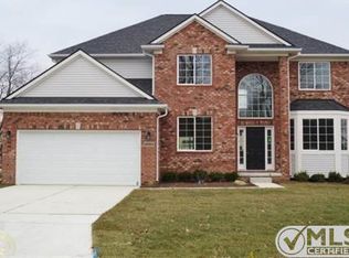2026 Gulliver Dr, Troy, MI