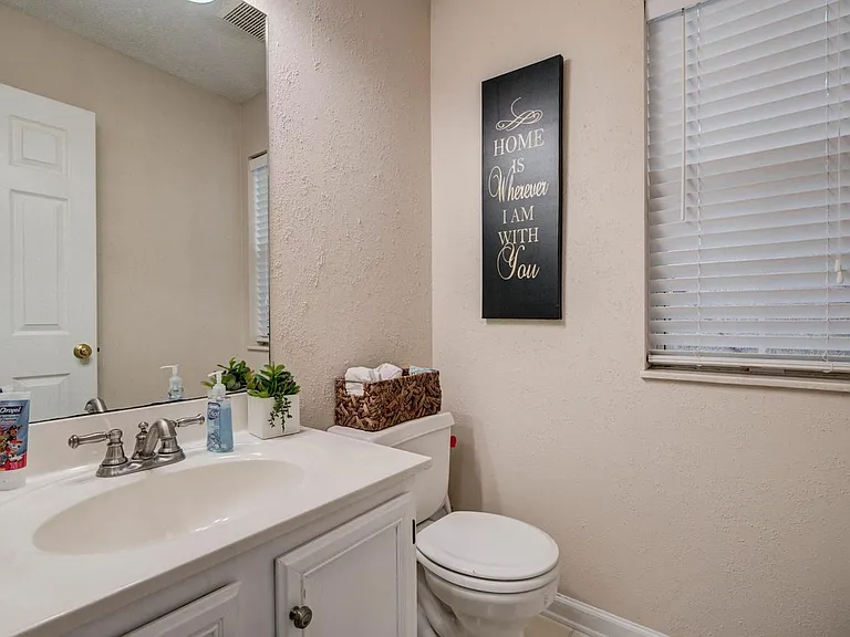 5804 Shelley Dr — Photo 4