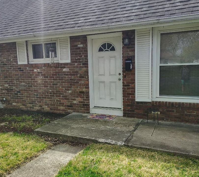 1st image of 300 S Brooks St