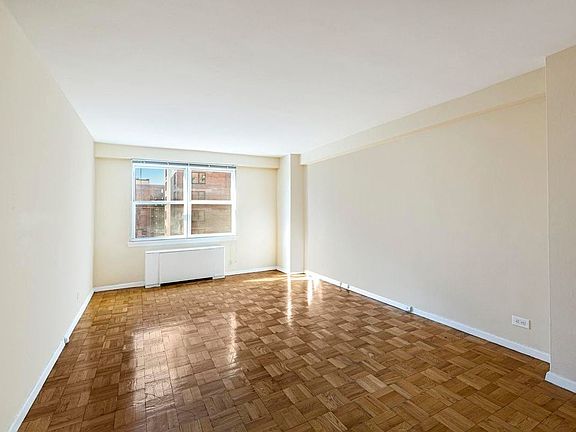5th image of 155 E 34th St APT 14R