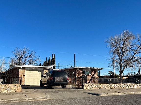 3rd image of 5137 Chateau Ave