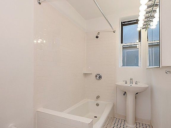 5th image of 629 W 173rd St APT 3E