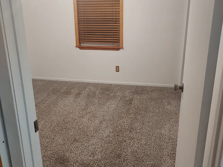 1001 Traci Dr — Photo 10