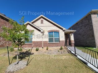 2357 Pyrite Dr, Aubrey, TX 76227