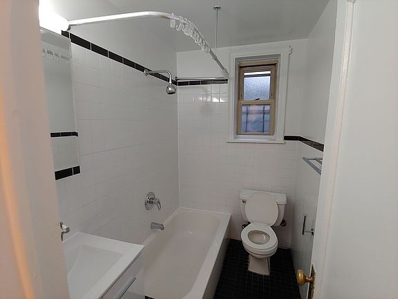 5th image of 4310 50th St #4J