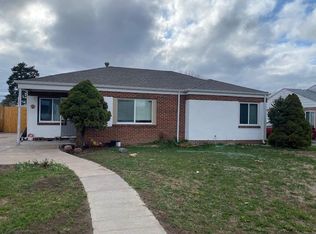 1665 Oakland St, Aurora, CO 80010