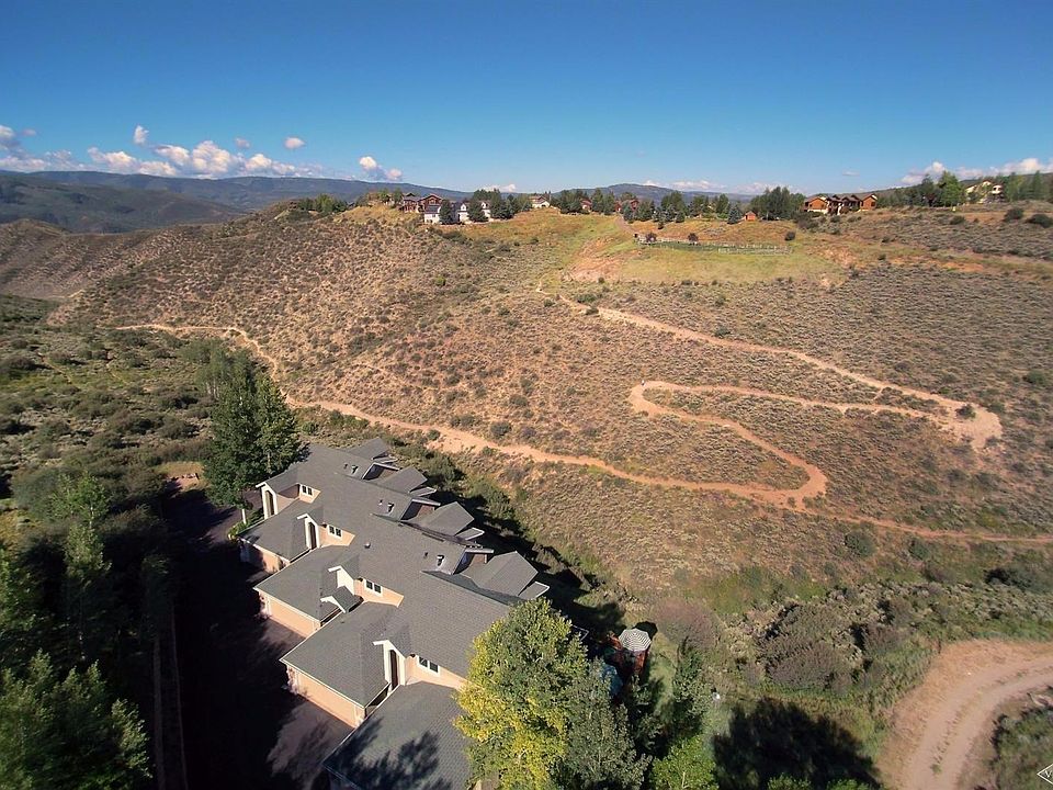This is a cyclist dream location