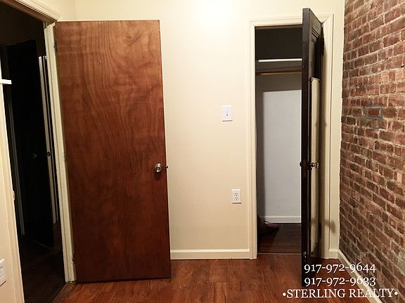 4th image of 2302 28th Ave #C1