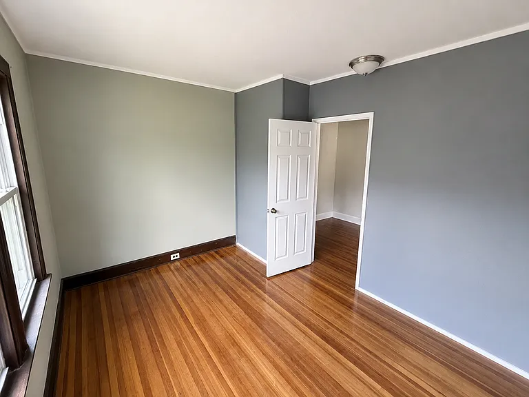 22 Webster St #3 — Photo 4