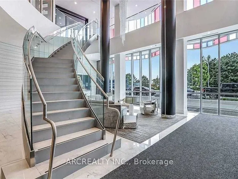 9471 Yonge St #740 — Photo 6