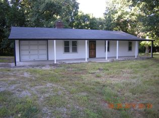 1090 Highway 40, New Franklin, MO 65274