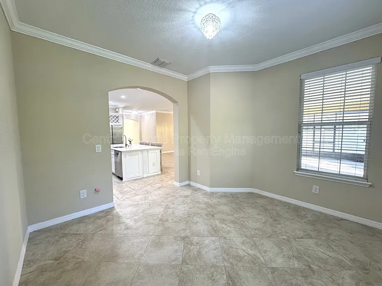 6621 Helmsley Cir — Photo 19