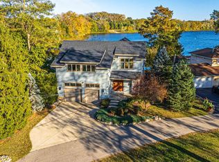 4 Cottonwood Ln, Lincoln, IL 62656