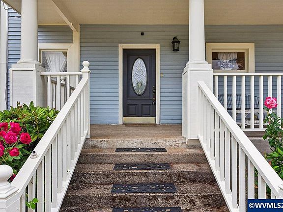 4th image of 935 Springhill Dr NW