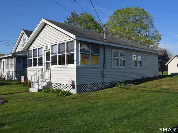 10 Hartford Avenue, Old Lyme, CT 06371