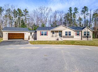 34 Conifer Dr, Alfred, ME 04002
