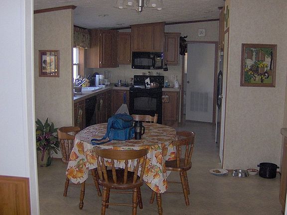 2nd image of 126 Apricot Rd
