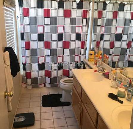 5th image of 1689 Silver Falls Ave