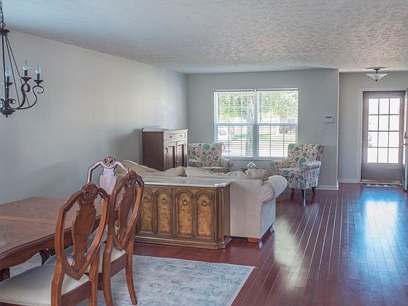 2nd image of 10205 Buell Dr