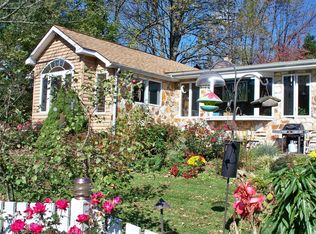 760 Andrews Rd, Bath, PA 18014